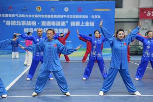 ?离谱！体坛：国足曾遭中国香港摁在半场长时间围攻+摩擦！