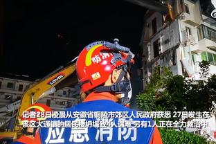 小萨谈破纪录：我相信自己的能力 队友们让我的比赛变得简单